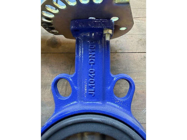 Industriële vlinderklep, amri, dn100 pn10/16, blauw/zwart/grijs, dn100 | pn10/16 | vergrendelbare hendel - afbeelding 3 van  6