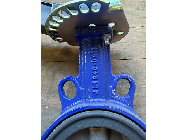 Industriële vlinderklep, amri, dn100 pn10/16, blauw/zwart/grijs, dn100 | pn10/16 | vergrendelbare hendel - afbeelding 3 van  7