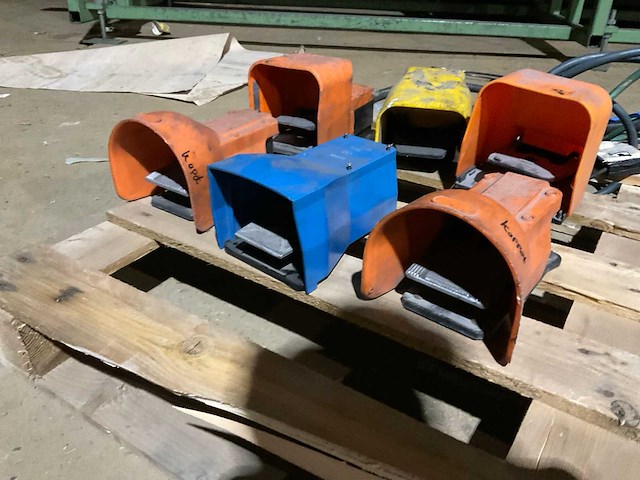 Industriele voetpedalen / machinepedalen (12x) - afbeelding 6 van  11