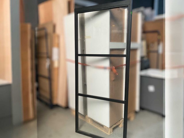 Industriële wand 93x212cm zwart gecoat - afbeelding 1 van  5