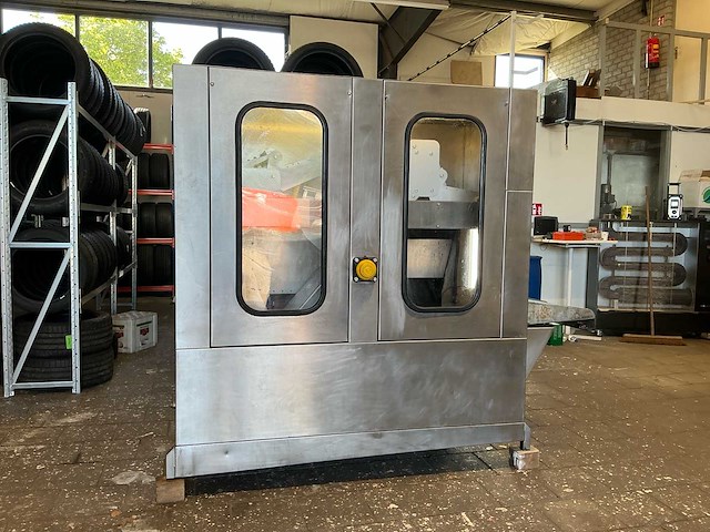 Industriële wiel en band wasmachine - afbeelding 2 van  26