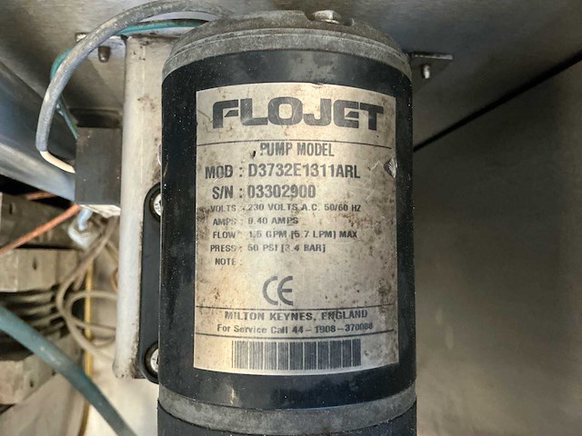 Industriële wiel en band wasmachine - afbeelding 11 van  26
