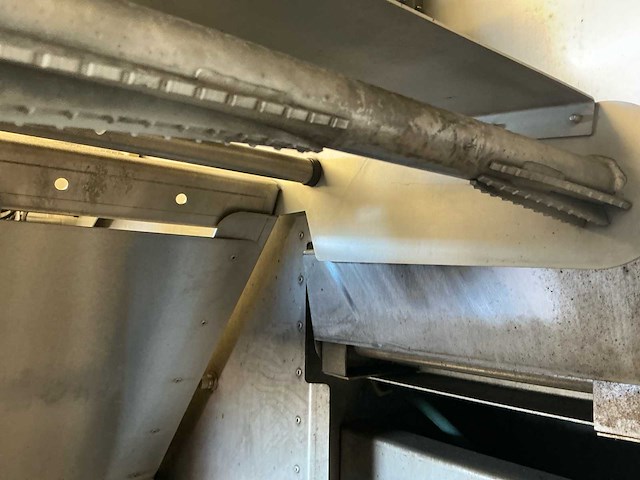 Industriële wiel en band wasmachine - afbeelding 19 van  26