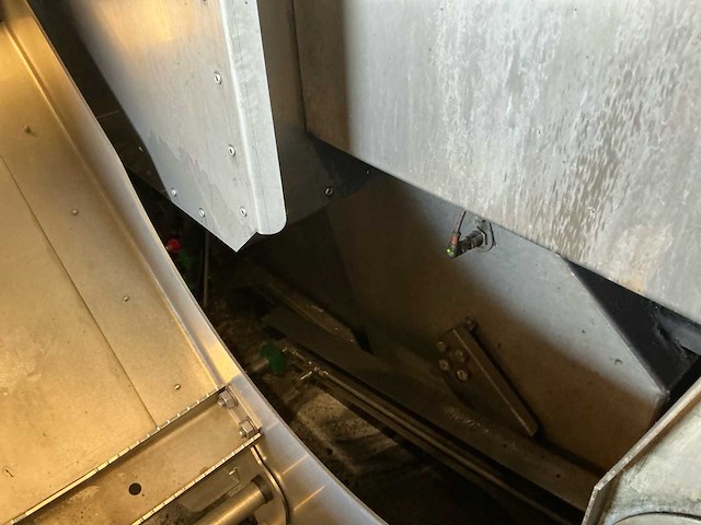 Industriële wiel en band wasmachine - afbeelding 1 van  2