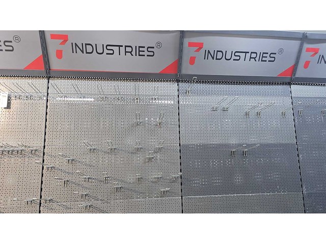 Industries - gereedschap showstelling - winkelstelling - afbeelding 7 van  11