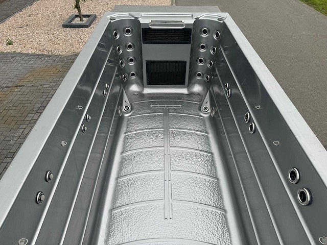 Infinitas 15 persoons dubbele cabine jacuzzi / zwemspa en buitenspa - afbeelding 22 van  34