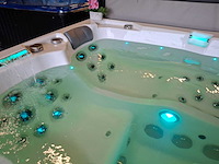 Infinitas 4 persoons jacuzzi en buitenspa - afbeelding 14 van  38