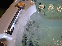 Infinitas 4 persoons jacuzzi en buitenspa - afbeelding 16 van  25