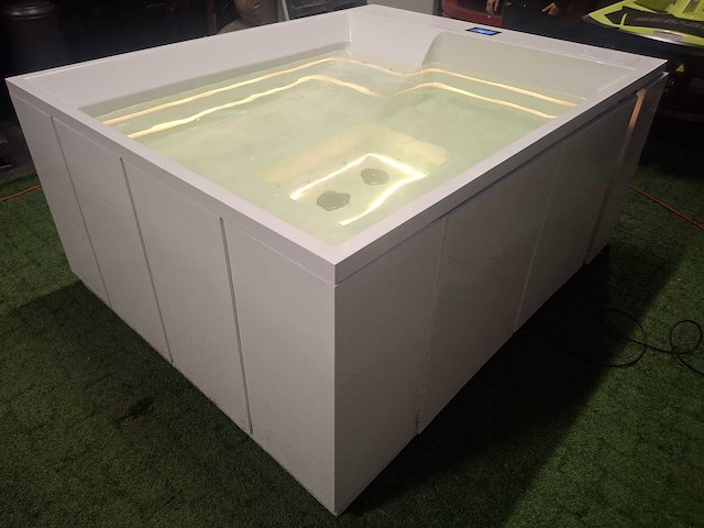 Infinitas 5 persoons jacuzzi en buitenspa - afbeelding 5 van  11