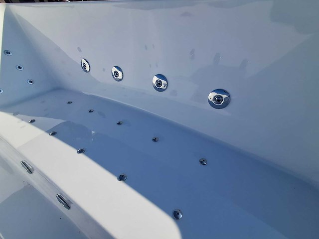 Infinitas 6 persoons jacuzzi en buitenspa - afbeelding 3 van  25