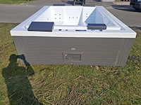 Infinitas 6 persoons jacuzzi en buitenspa - afbeelding 7 van  16