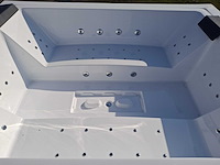 Infinitas 6 persoons jacuzzi en buitenspa - afbeelding 17 van  19
