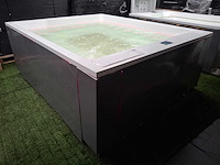Infinitas paolo ferralli invisibile 8 persoons jacuzzi en buitenspa - afbeelding 43 van  56