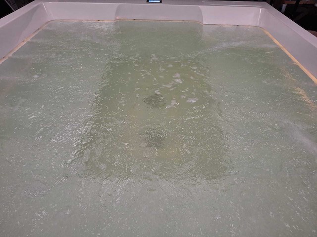 Infinitas paolo ferralli invisibile 8 persoons jacuzzi en buitenspa - afbeelding 33 van  56