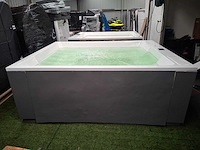 Infinitas paolo ferralli invisibile 8 persoons jacuzzi en buitenspa - afbeelding 55 van  56