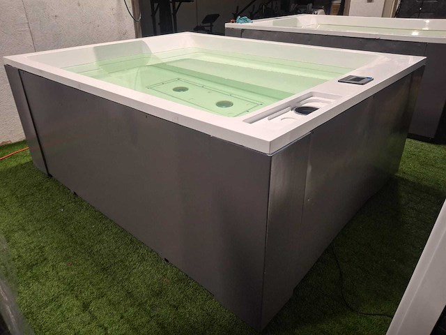 Infinitas paolo ferralli magnifico 6 persoons jacuzzi en buitenspa - afbeelding 36 van  40