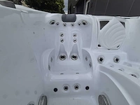 Infinitas spa mb300 pro 3 persoons jacuzzi en buitenspa - afbeelding 6 van  26