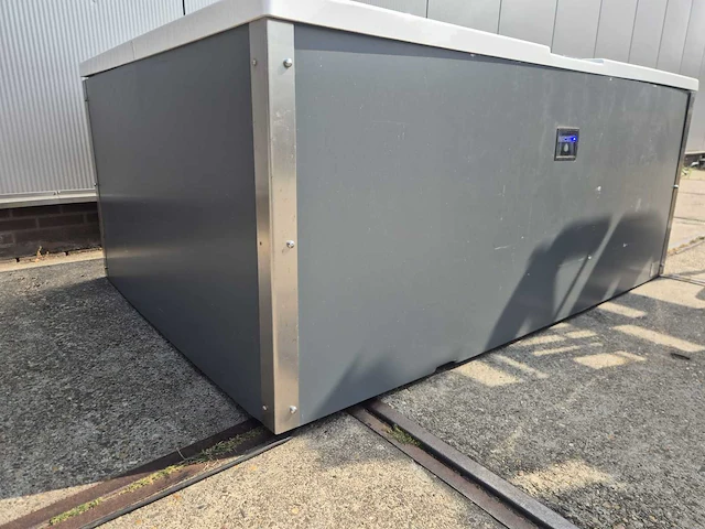 Infinitas spa mb300 pro 3 persoons jacuzzi en buitenspa - afbeelding 15 van  26