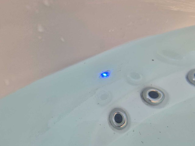Infinitas spa mb300 pro 3 persoons jacuzzi en buitenspa - afbeelding 11 van  37