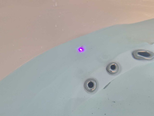 Infinitas spa mb300 pro 3 persoons jacuzzi en buitenspa - afbeelding 13 van  37