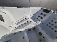 Infinitas spa mb300 pro 3 persoons jacuzzi en buitenspa - afbeelding 37 van  37