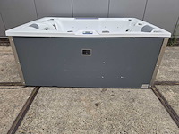 Infinitas spa mb300 pro 3 persoons jacuzzi en buitenspa - afbeelding 9 van  26
