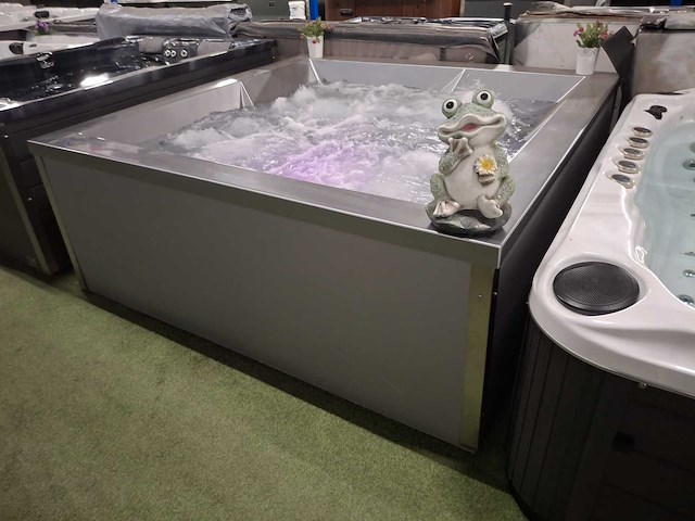 Infinitas spa the stealth 6 persoons jacuzzi en buitenspa - afbeelding 6 van  27