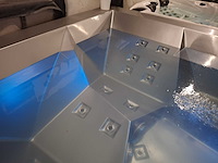 Infinitas spa the stealth 6 persoons jacuzzi en buitenspa - afbeelding 14 van  27