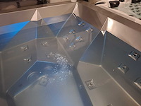 Infinitas spa the stealth 6 persoons jacuzzi en buitenspa - afbeelding 19 van  27