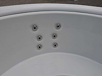 Infinitas the circle 5 persoons jacuzzi en buitenspa - afbeelding 4 van  26