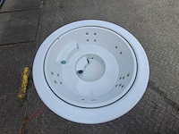 Infinitas the circle 5 persoons jacuzzi en buitenspa - afbeelding 21 van  26