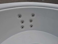Infinitas the circle 5 persoons jacuzzi en buitenspa - afbeelding 4 van  26
