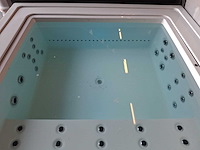 Infinitas the one 6 persoons jacuzzi en buitenspa - afbeelding 16 van  16