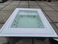 Infinitas the one 6 persoons jacuzzi en buitenspa - afbeelding 20 van  44