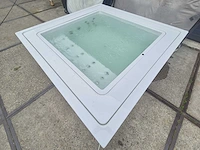 Infinitas the one 6 persoons jacuzzi en buitenspa - afbeelding 16 van  64
