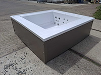 Infinitas the one 6 persoons jacuzzi en buitenspa - afbeelding 39 van  64
