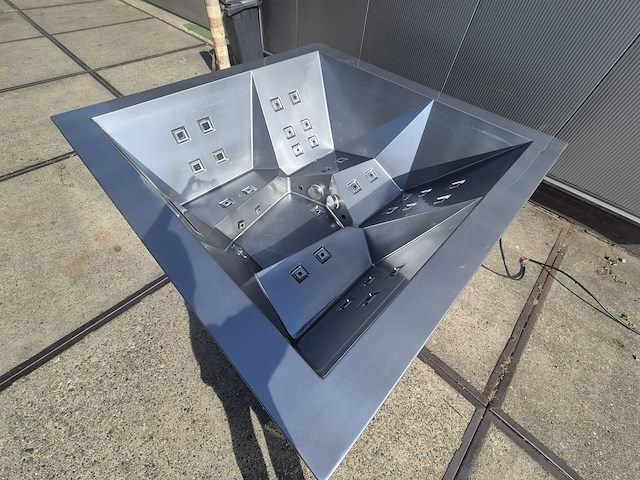 Infinitas the stealth 6 persoons jacuzzi en buitenspa - afbeelding 3 van  23