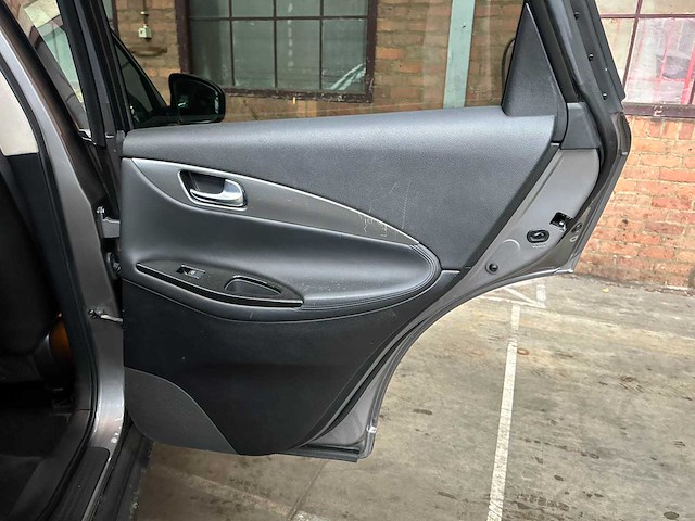 Infiniti ex 37 gt 3.7 v6 awd 320pk 2009, 06-hpg-4 youngtimer - afbeelding 17 van  28