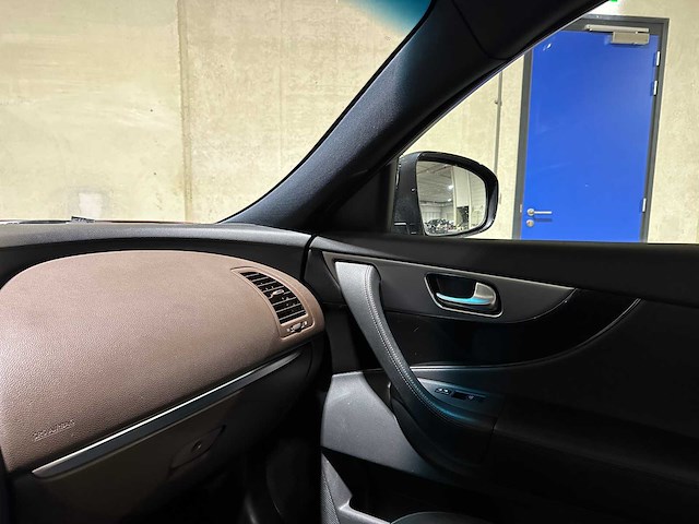 Infiniti fx 30d gt premium 238pk 2012, 92-zkp-3 - afbeelding 24 van  43