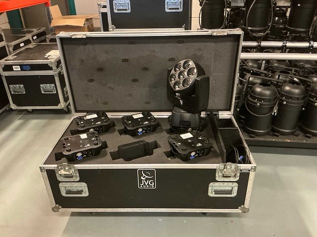 Infinity ib-715 moving head led (6x) - afbeelding 1 van  6