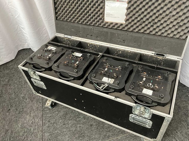 Infinity iw-1915p led-moving head (4x) - afbeelding 6 van  8