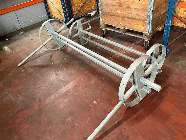 Inflatableroller springkussen oprolset - afbeelding 2 van  8