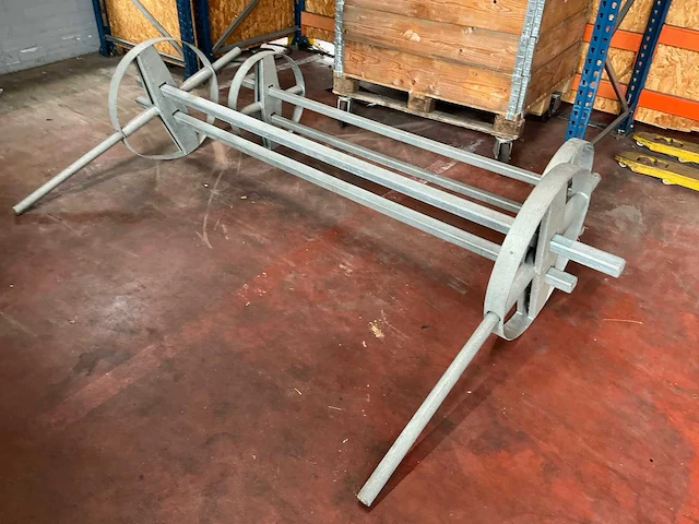 Inflatableroller springkussen oprolset - afbeelding 7 van  8