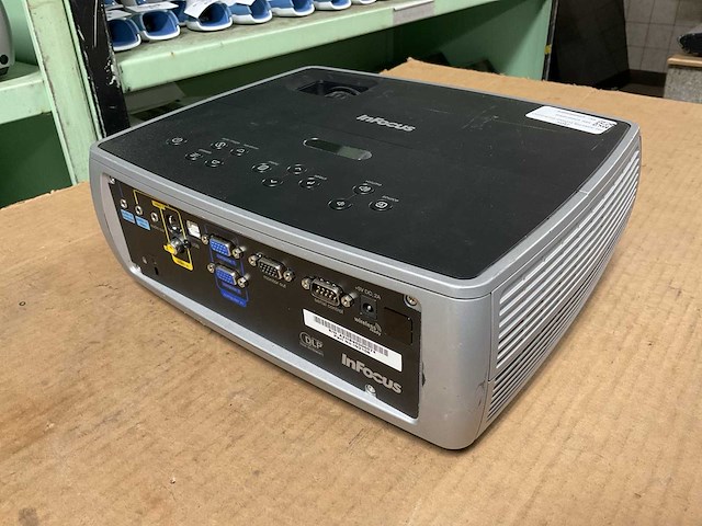 Infocus in2106 dlp projector - afbeelding 4 van  7