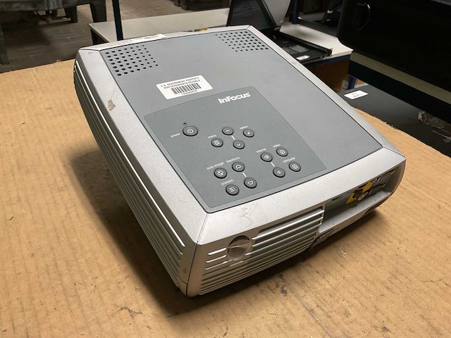 Infocus lp250 projector - afbeelding 3 van  6