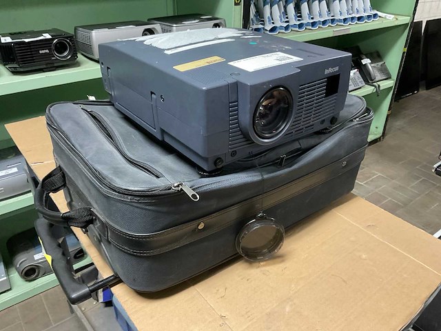 Infocus lp770 projector - afbeelding 1 van  7