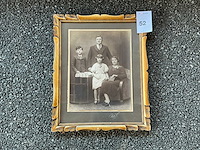 Ingelijst familieportret - afbeelding 1 van  5