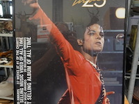 Ingelijste officiële "thriller 25" jubileumposter van michael jackson - afbeelding 2 van  5