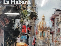 Ingelijste poster of foto van een straatbeeld in la habana (havana), cuba, met op de achtergrond de kenmerkende koepel van het el capitolio - afbeelding 4 van  5