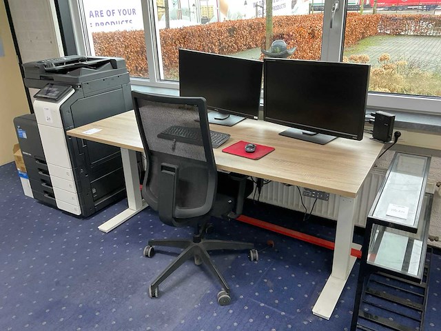 Ingerichte werkplek (180x80 cm) - afbeelding 4 van  11